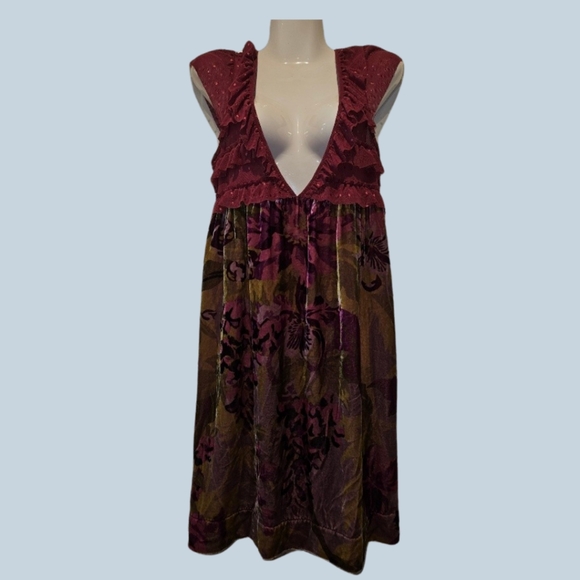 Free People Dresses & Skirts - Free People velvet dress EUC MSRP $128